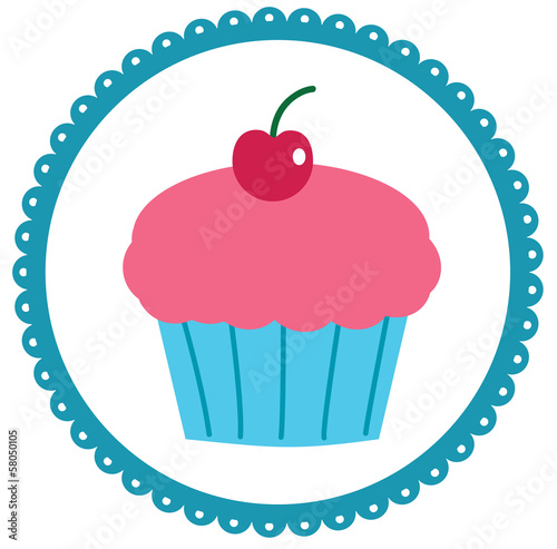 Cupcake in a Scalloped Circle