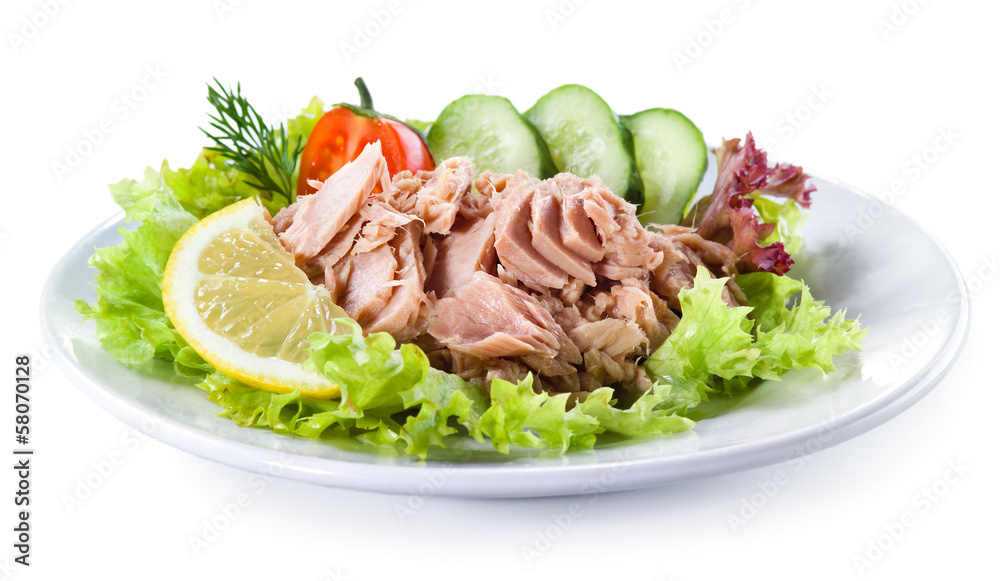 Canned tuna with vegetable salad