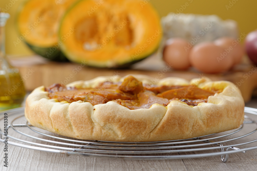 Torta salata di zucca e formaggio Torta salata di zucca e formaggio