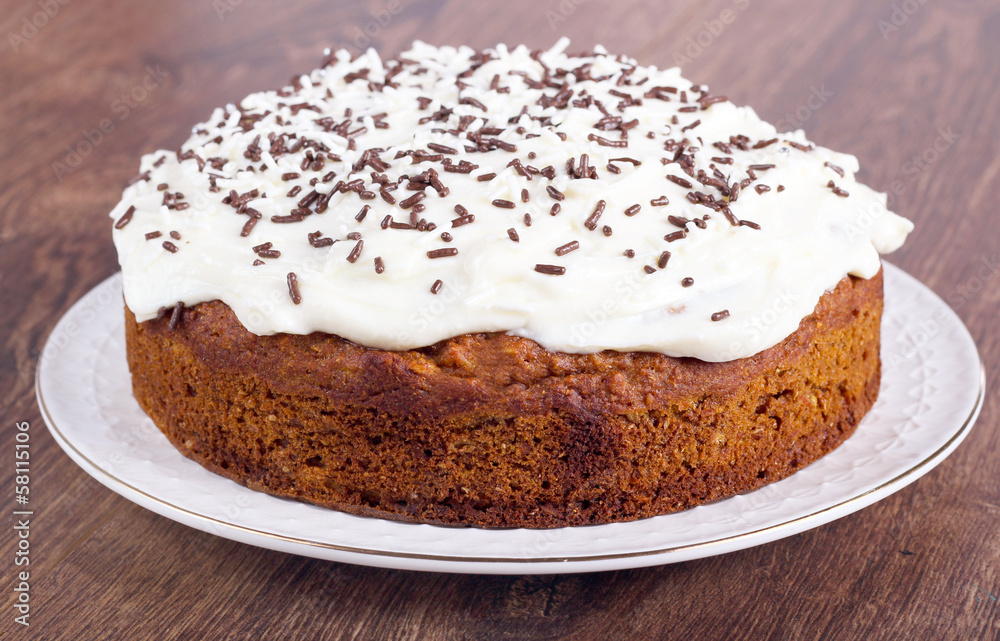 Cake with cream cheese topping Cake with cream cheese topping