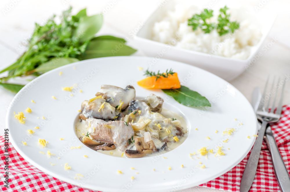blanquette de veau accompagnée de riz 3 blanquette de veau accompagnée de riz 3