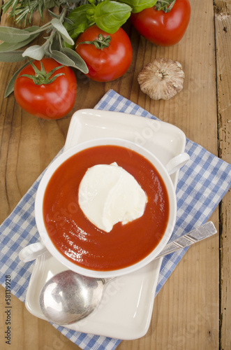 tomato soup with sour cream