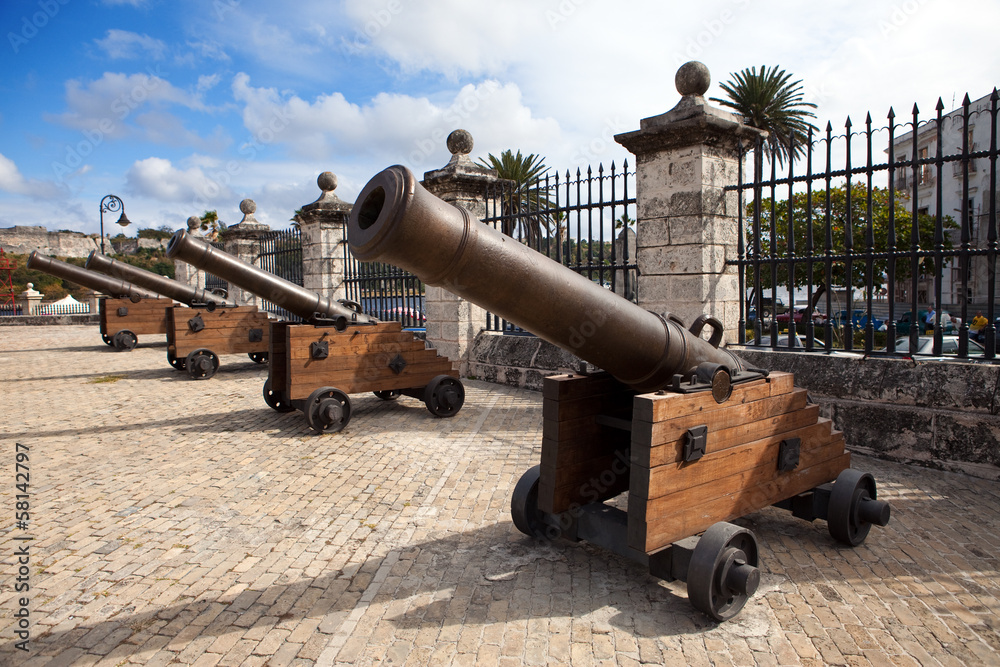 Cuba. Old Havana. Cannon in Castillo de la Real Fuerza Cuba. Old Havana. Cannon in Castillo de la Real Fuerza