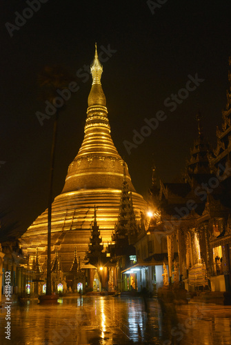 Shwedagon Pagoda, Yangon