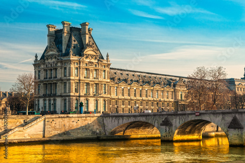 Obraz na plátne Louvre Museum and Pont des arts, Paris - France