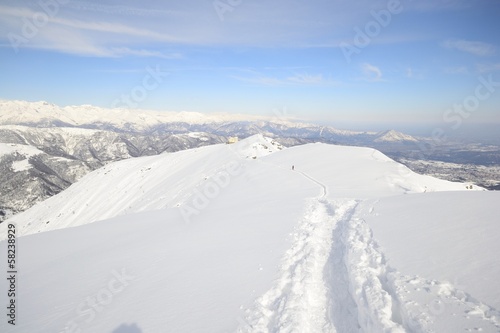 Alpinist on the mountain ridge © fabio lamanna