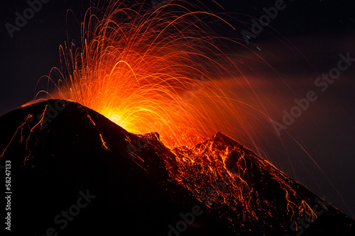 Eruption etna 2013