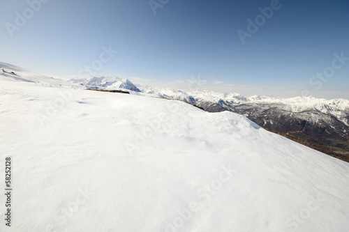Idyllic alpine panorama in winter © fabio lamanna