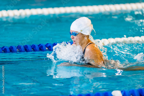 swimming race