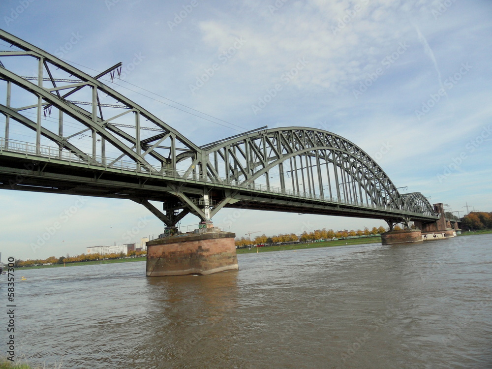 Obraz premium Südbrücke - Köln