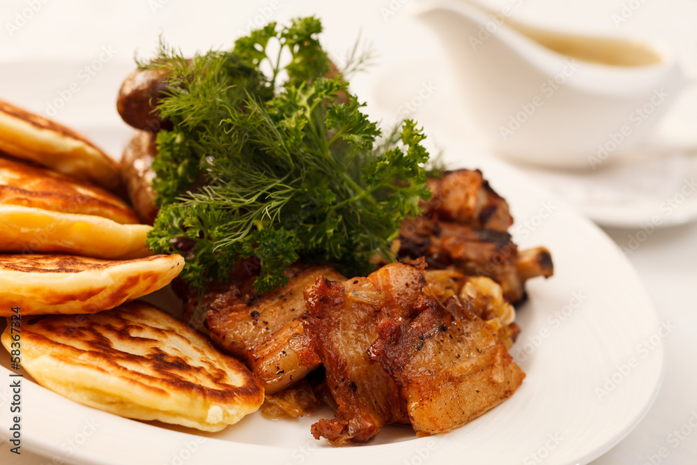pancakes with meat pancakes with meat