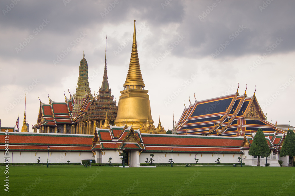 Fototapeta premium Temple in Bangkok Thailand