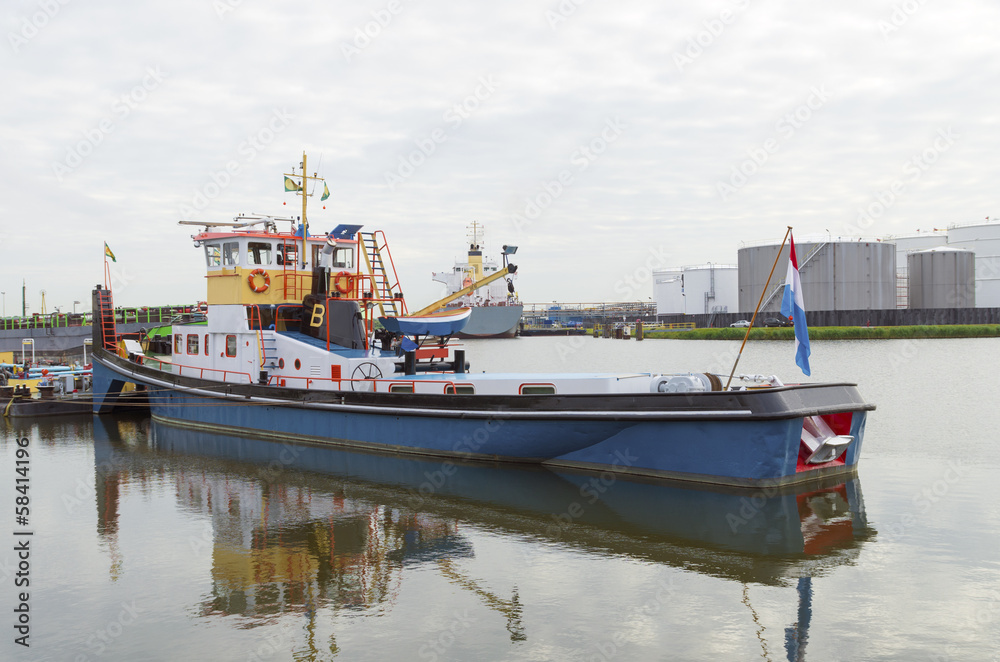 boat in amsterdam harbor
