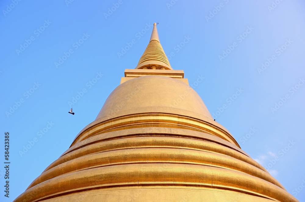 gold pagoda