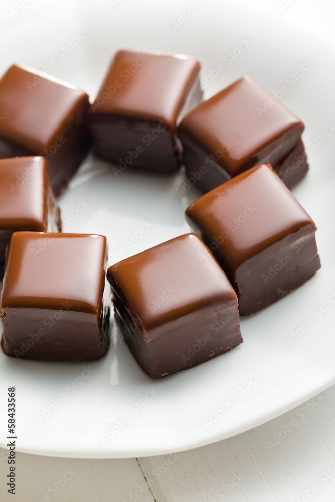 chocolate praline chocolate praline