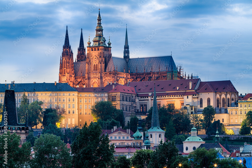 Fototapeta premium Prag am Abend