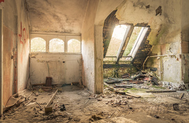 Wandcirkels Oud Ziekenhuis Beelitz Vervallen ziekenhuis Beelitz Duitsland  © Mirko Vitali