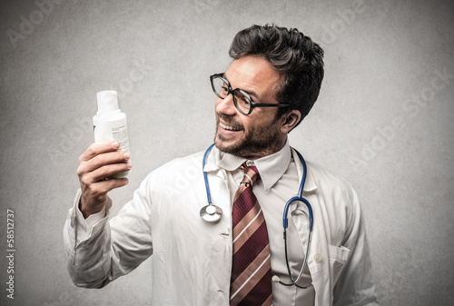Cuadro en lienzo Special Medicine