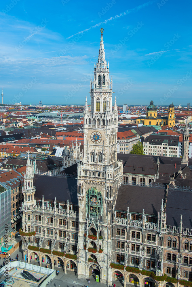 Obraz premium Aerial view of Munchen Marienplatz