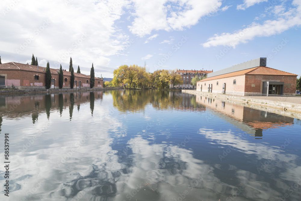 Obraz premium channel of Castile in palencia, Spain