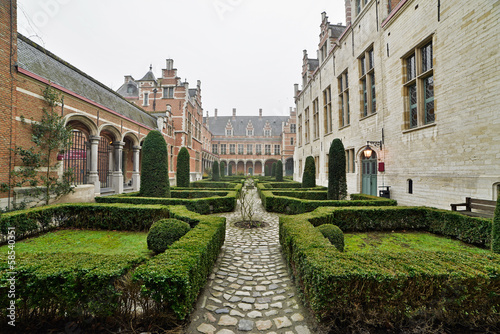 Quadro em tela Inner courtyard of Margaret of Austria's Palace or Court of Savo