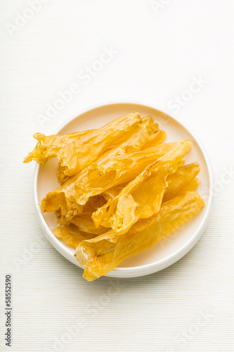 Chinese dried fish maw in the bowl