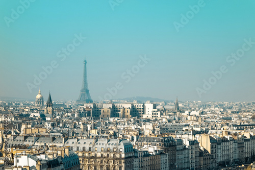 antique city building in paris © ilolab