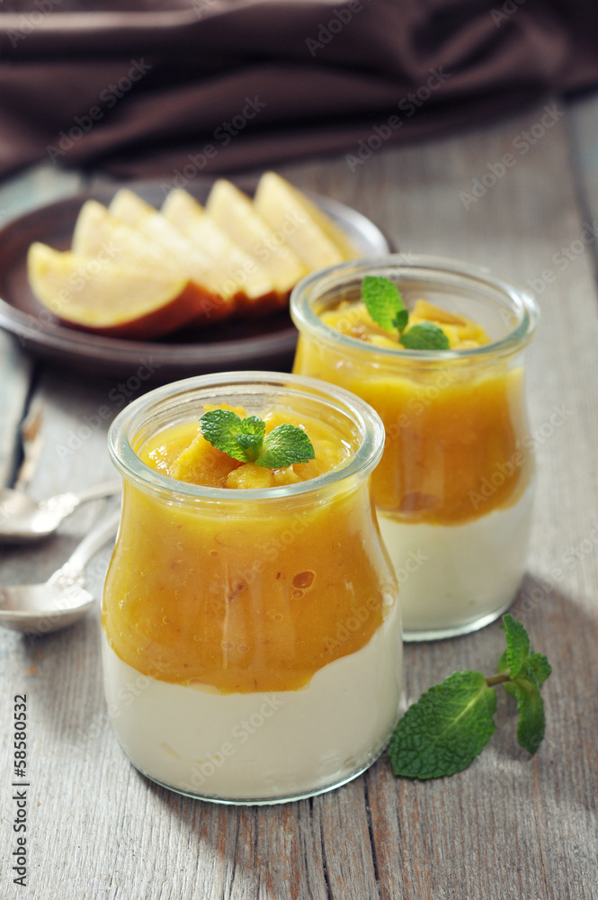 Yogurt with mango Yogurt with mango