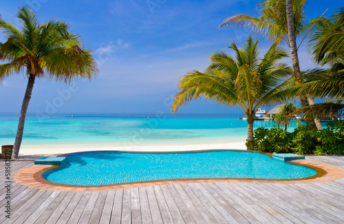 Obraz na płótnie Pool on a tropical beach