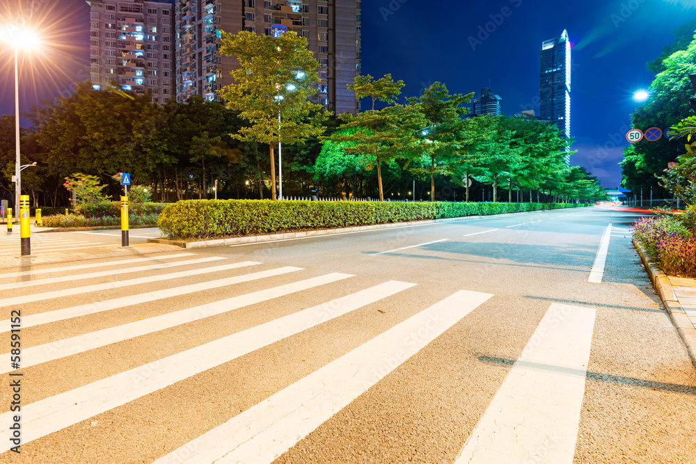 Naklejka premium light trails on the street at dusk in guangdong,China