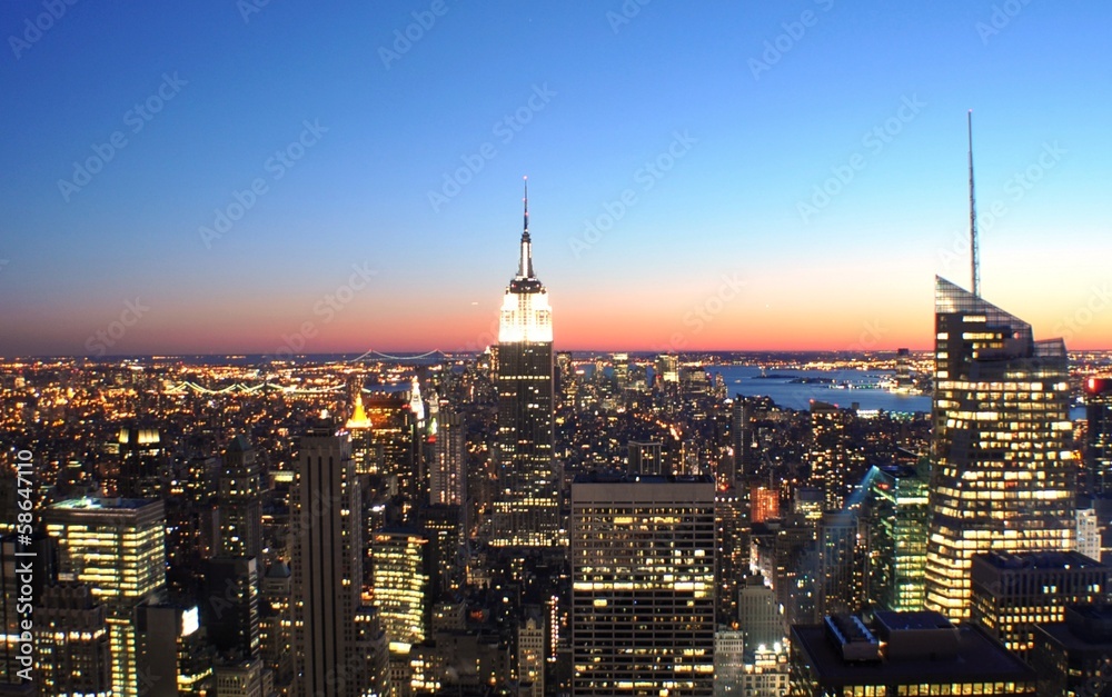 New York sightseeing: Manhattan at sunset