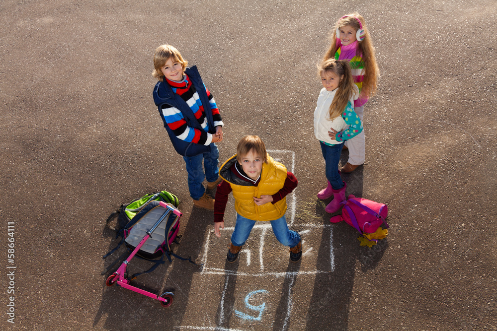 Hopscotch StockFoto Adobe Stock