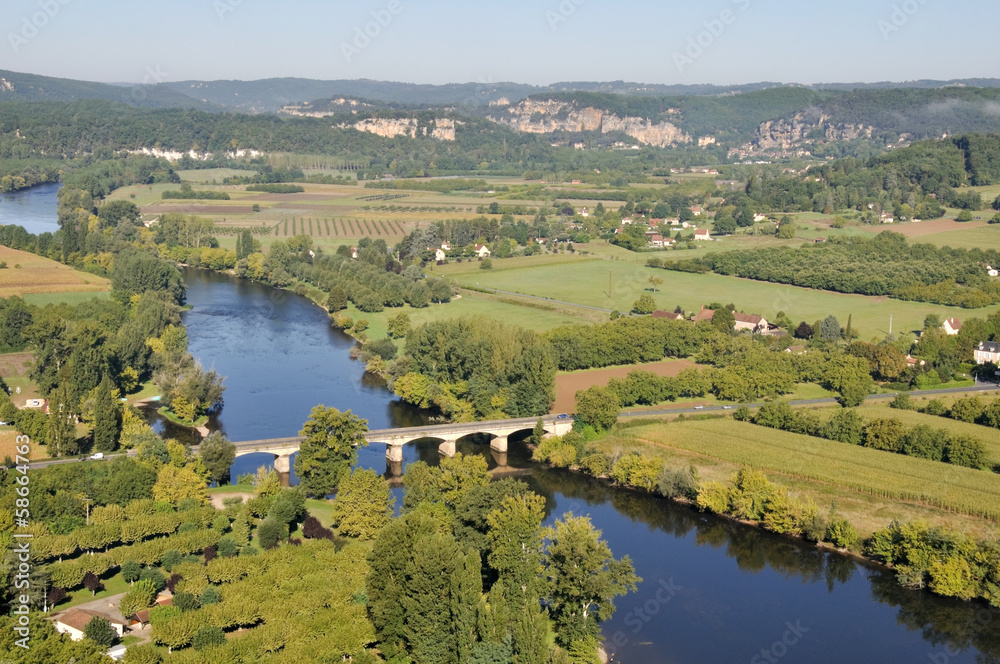 Dordogne river from the town of Domme, France