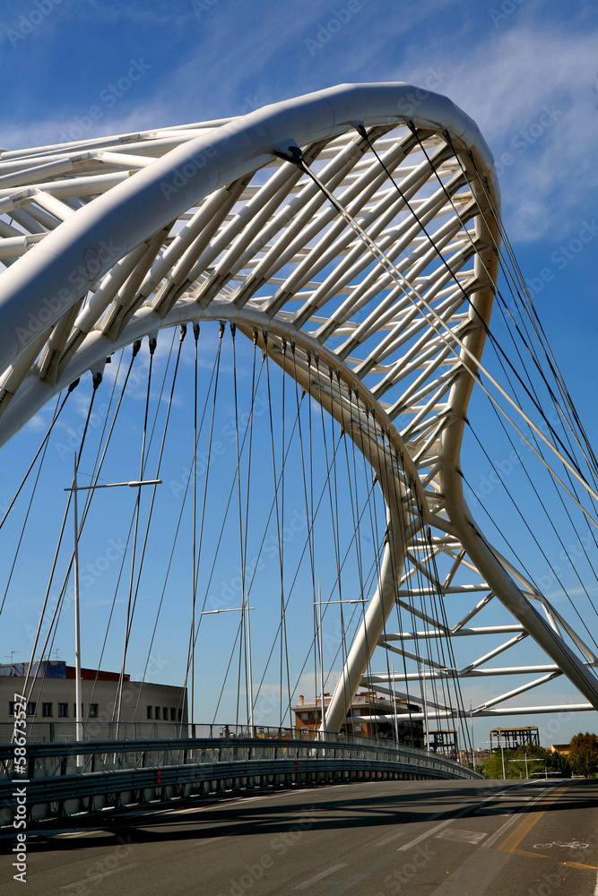 Obraz premium ponte sospeso