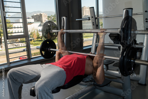 Showing How To Bench Press © Jale Ibrak