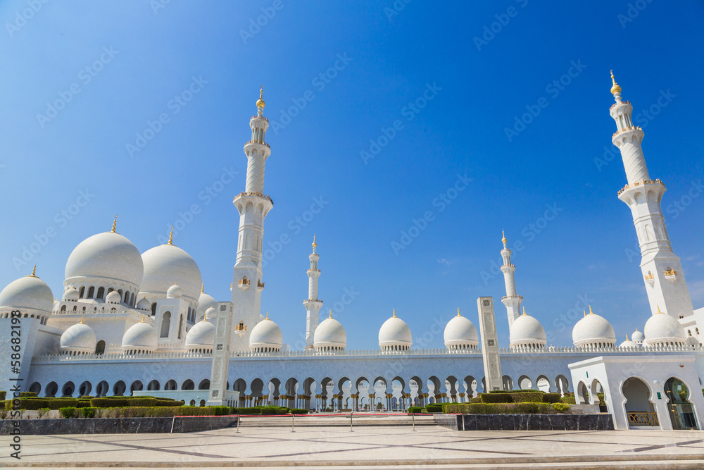 Sheikh Zayed Grand Mosque in Abu Dhabi, the capital city of Unit