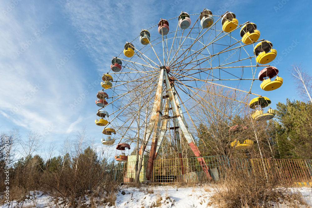 Wasteland with abandoned Ferris wheel, Pervouralsk, Urals, Russi Wasteland with abandoned Ferris wheel, Pervouralsk, Urals, Russi