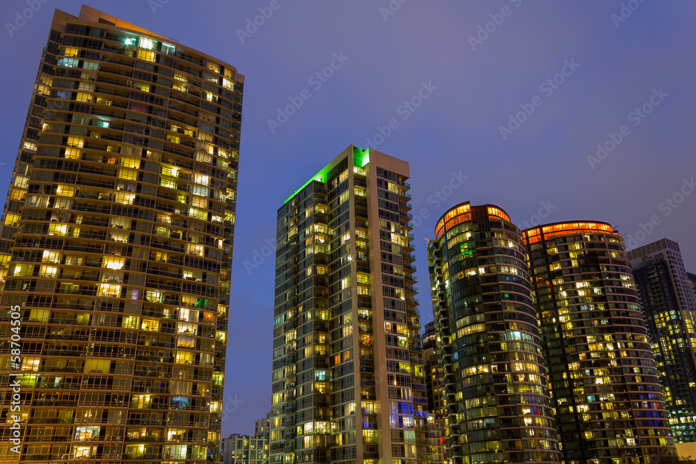 Fototapeta premium Modern condos at night