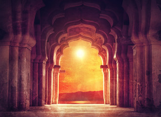 Wandcirkels India Oude Indiase tempel in ochtendlicht  © pikoso.kz
