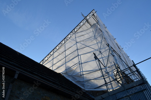 Building scaffolding