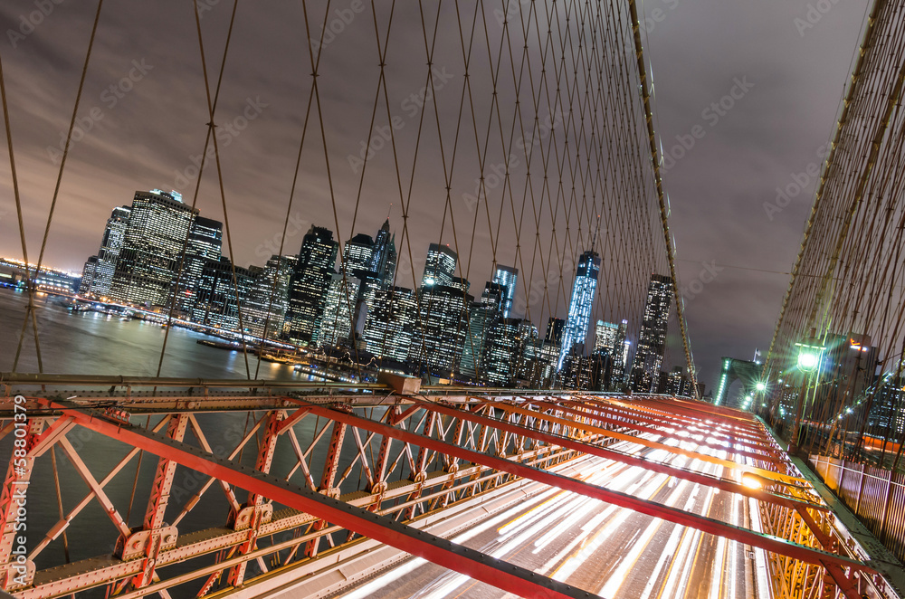 New York City - Manhattan Skyline from Brooklyn Bridge by Night - obrazy, fototapety, plakaty 