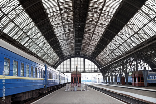 Fototapeta Naklejka Na Ścianę i Meble -  Railway station with trains