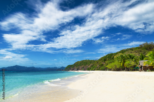 Fototapeta Naklejka Na Ścianę i Meble -  White sand beach. Malcapuya island, Philippines