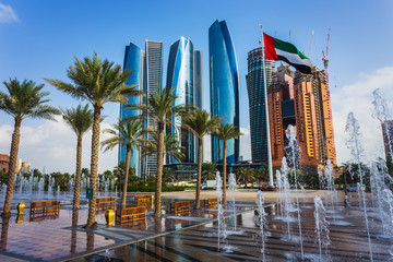 Fotobehang Abu Dhabi Hoge wolkenkrabbers in Abu Dhabi  © Oleg Zhukov