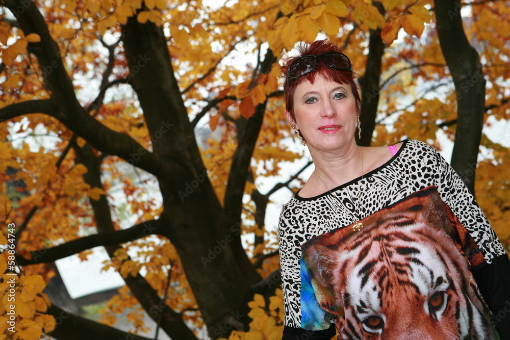 Portrait einer Frau um die 50 Portrait einer Frau um die 50