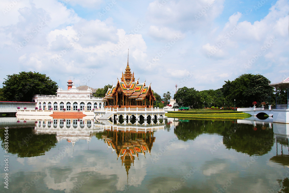 Naklejka premium Bang Pa-In Royal Palace in Ayutthaya Thailand