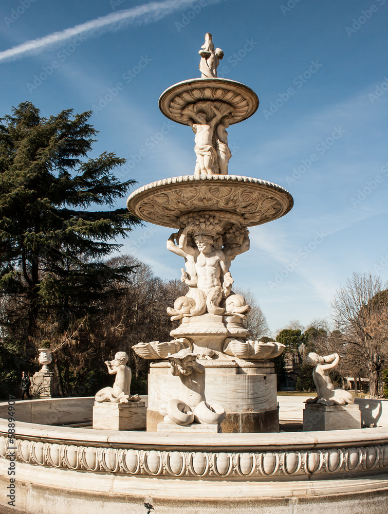 fountain in madrid