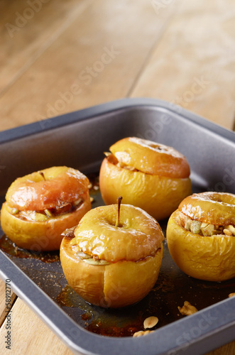 Baked apples