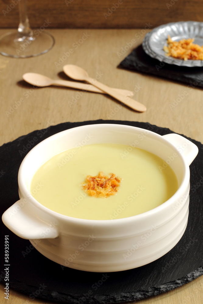 Courgette or zucchini soup with dry fried onions Courgette or zucchini soup with dry fried onions