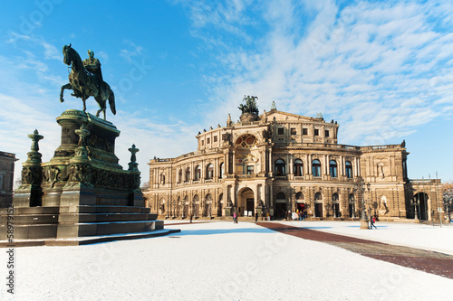 Semperoper Dresden photo